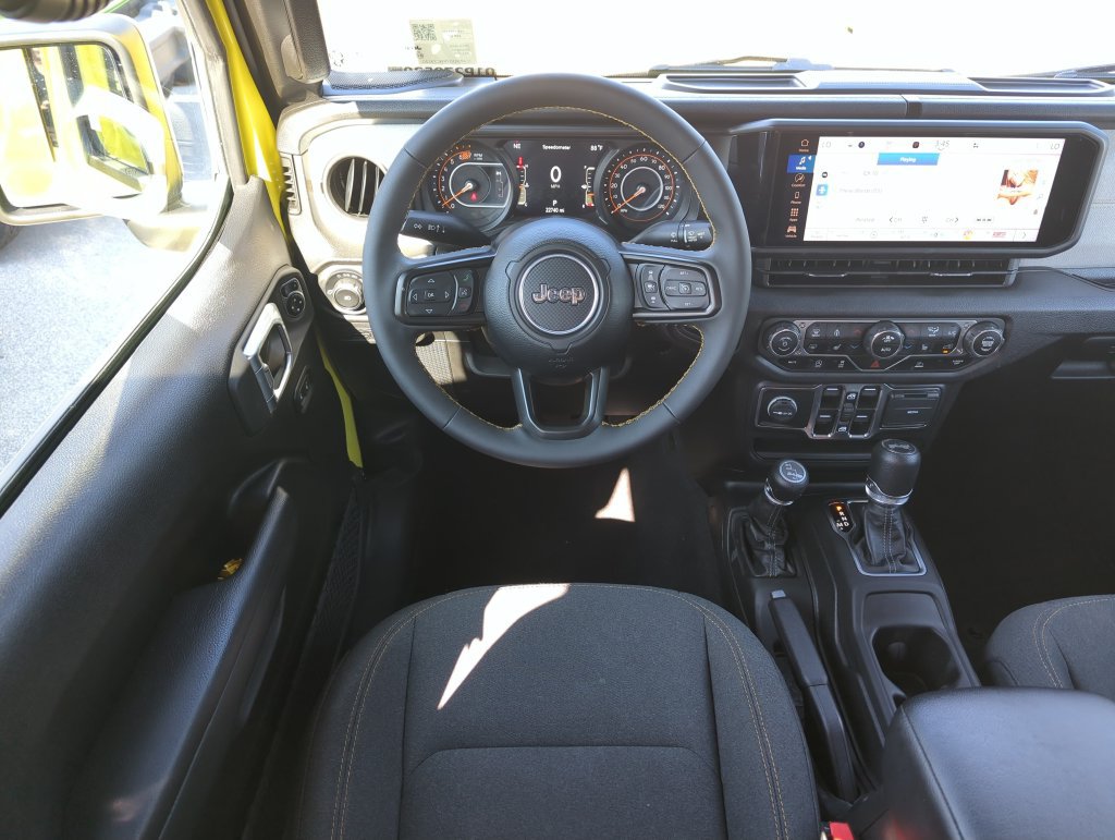 Used 2024 Jeep Wrangler Unlimited Sport AWD/4WD image 13