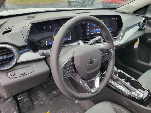 New 2026 Chevrolet Trax LT w/ Midnight Edition FWD image 10