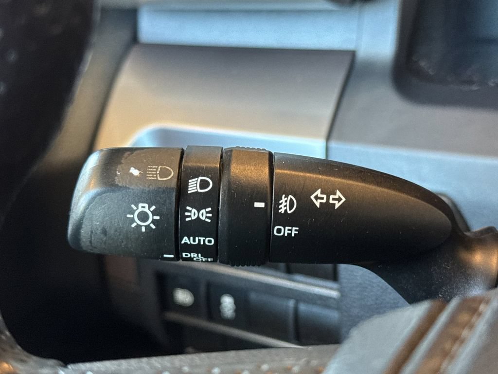 Used 2024 Toyota Tacoma SR5 AWD/4WD image 31