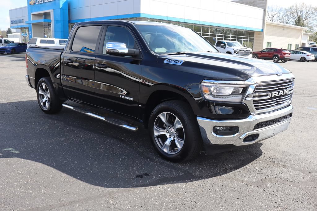 Used 2023 RAM 1500 Laramie AWD/4WD image 2