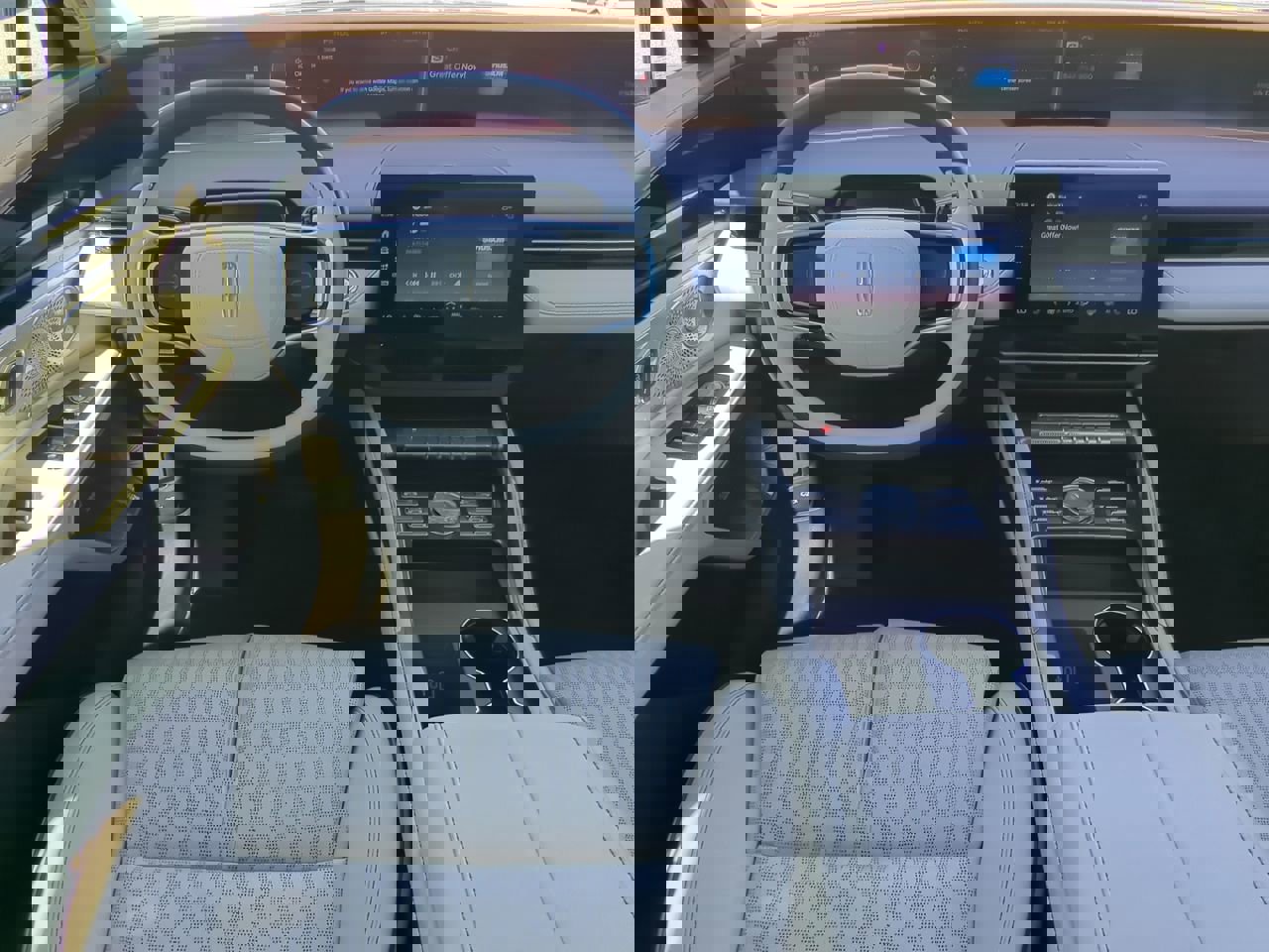 Used 2024 Lincoln Nautilus Black Label w/ Jet Appearance Package (87T) image 14