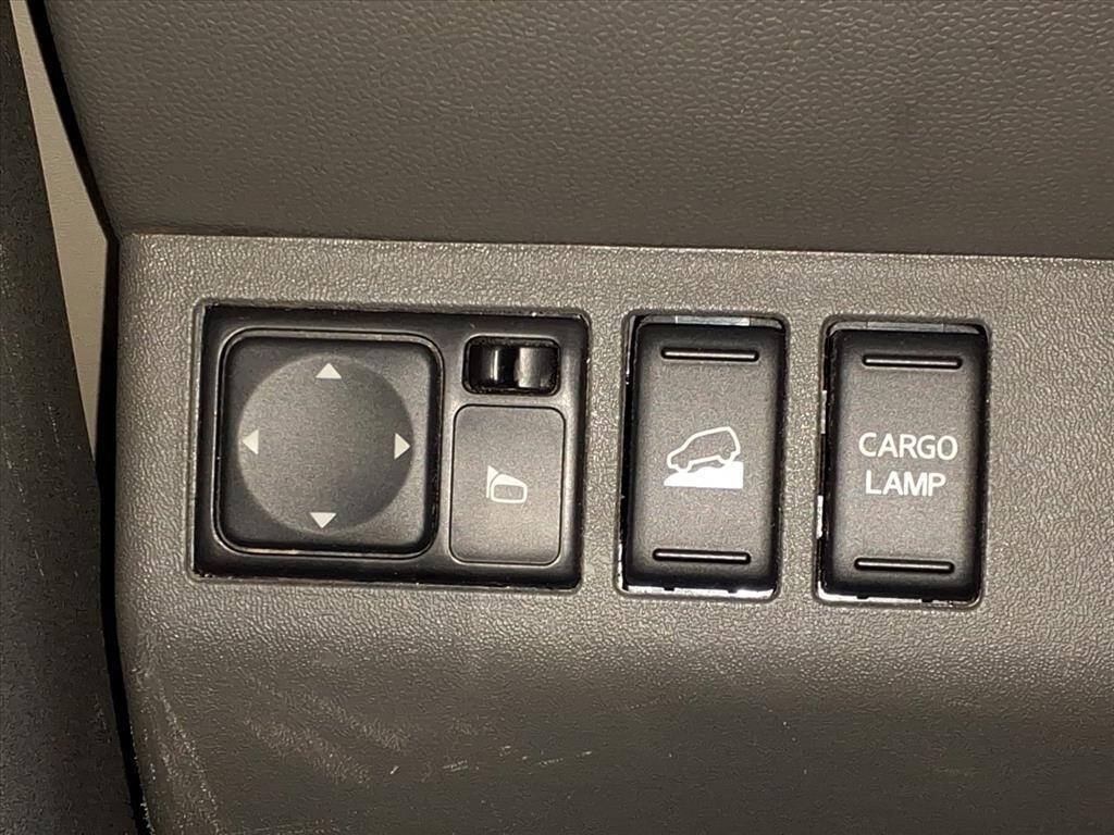 Used 2020 Nissan Frontier SV AWD/4WD image 25