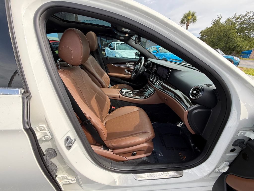 Used 2019 Mercedes-Benz E 300 image 34