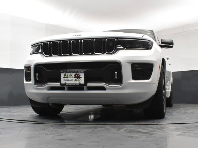 Used 2024 Jeep Grand Cherokee L Overland w/ Advanced Protech Group III image 20