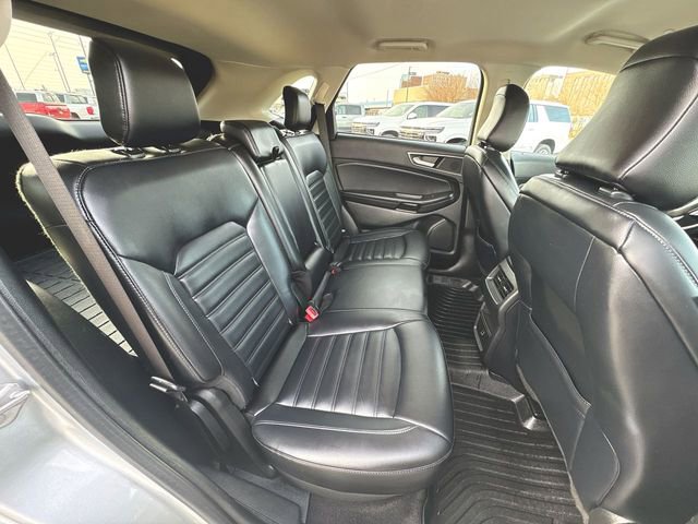 Used 2022 Ford Edge SEL image 25