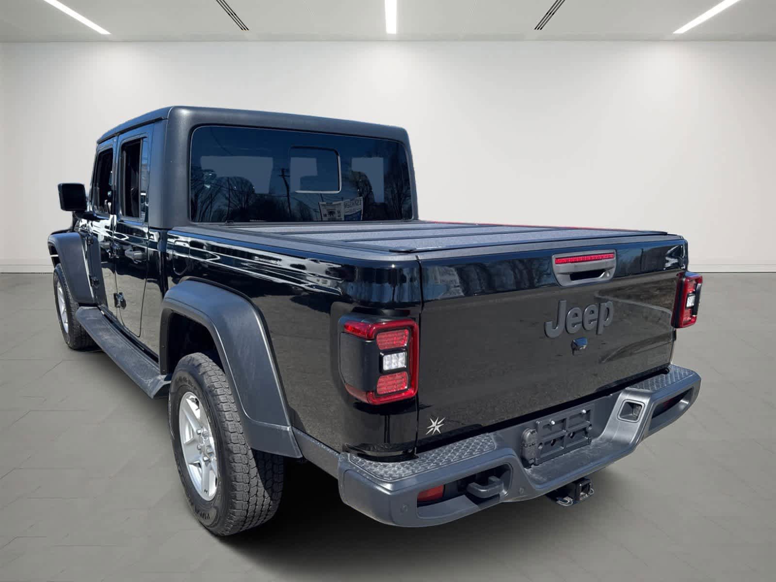 Used 2020 Jeep Gladiator Sport w/ Quick Order Package 24S AWD/4WD image 4