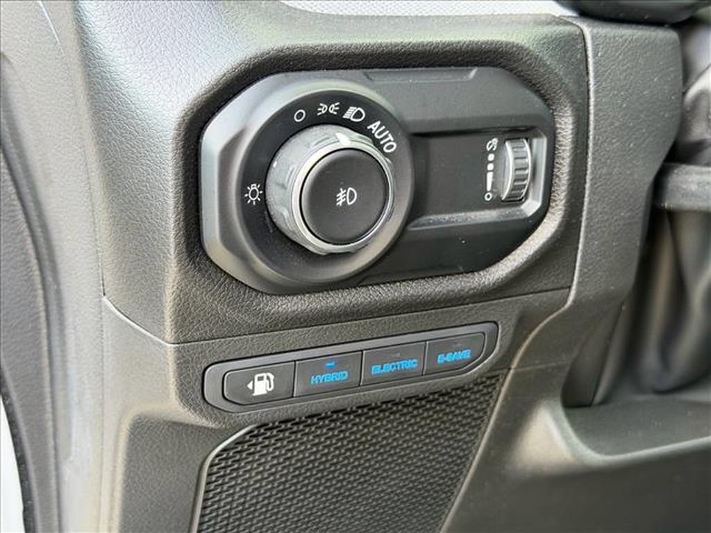 Used 2024 Jeep Wrangler Unlimited AWD/4WD image 21