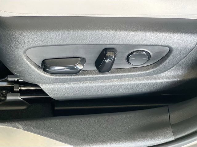 Used 2019 Lexus UX 250h image 13