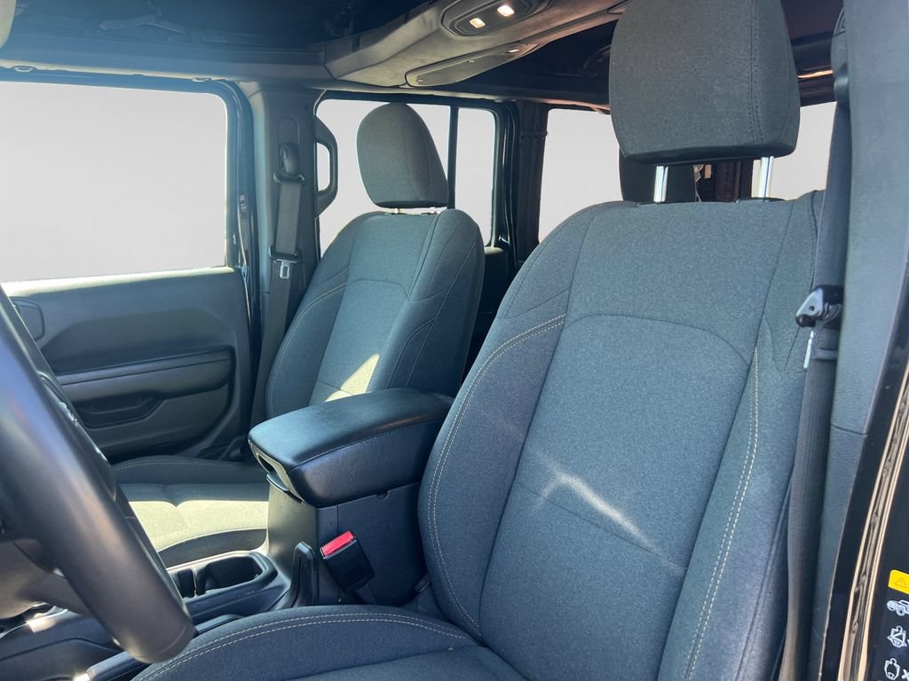 Used 2024 Jeep Wrangler Unlimited Sport AWD/4WD image 23