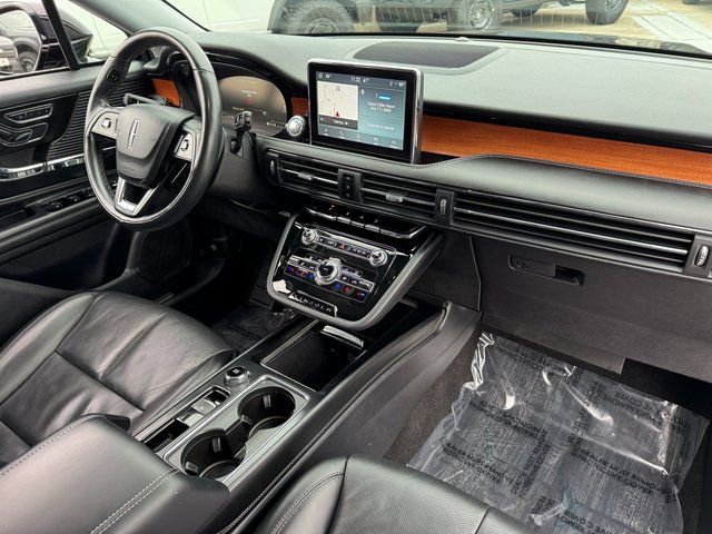 Used 2022 Lincoln Corsair Reserve w/ Equipment Group 201A image 20