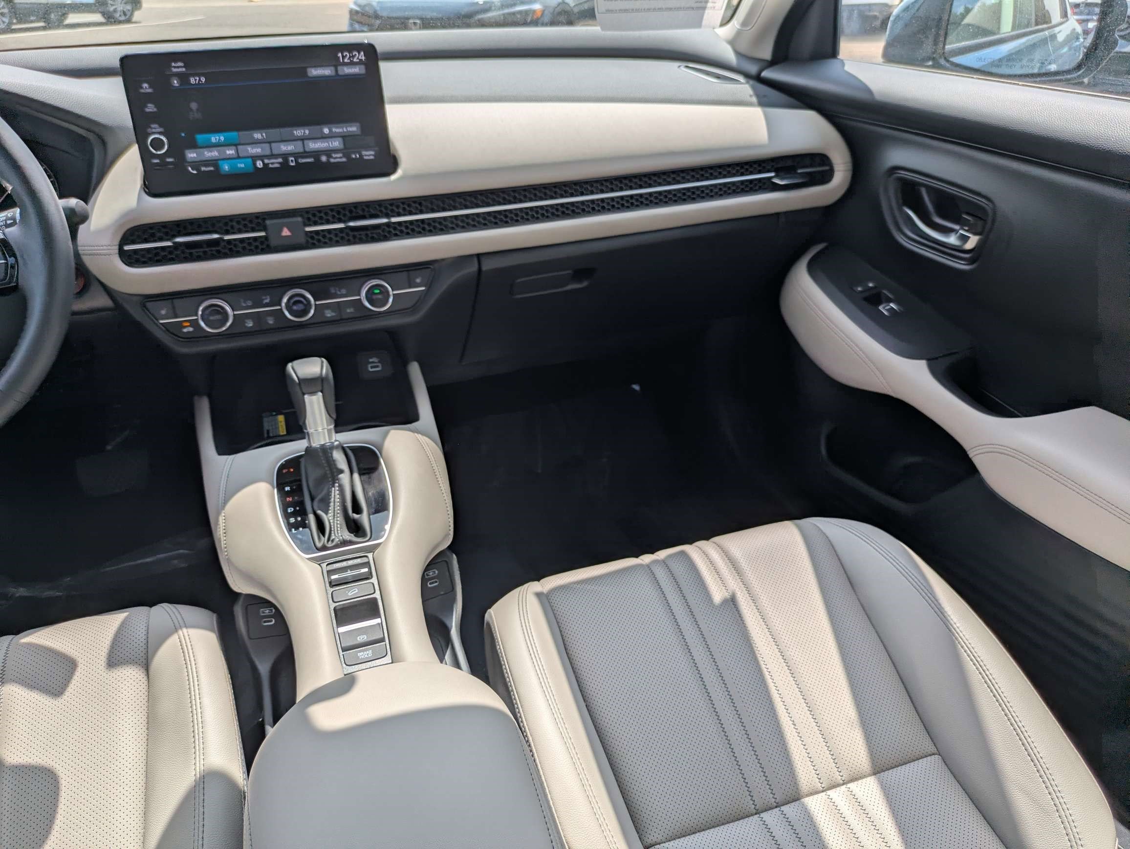 Certified 2024 Honda HR-V EX-L image 39