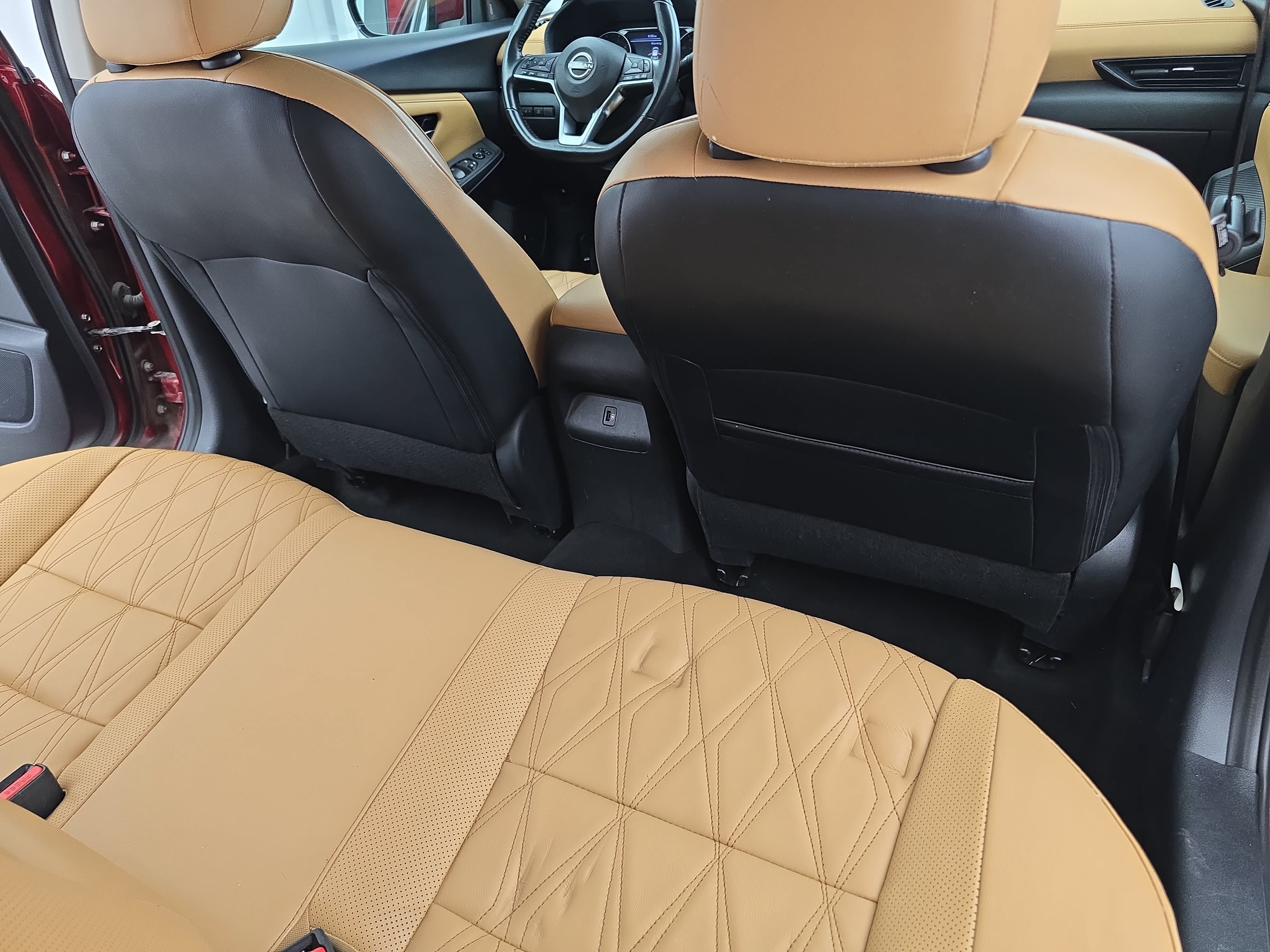 Used 2024 Nissan Sentra SV w/ SV Premium Package FWD image 11