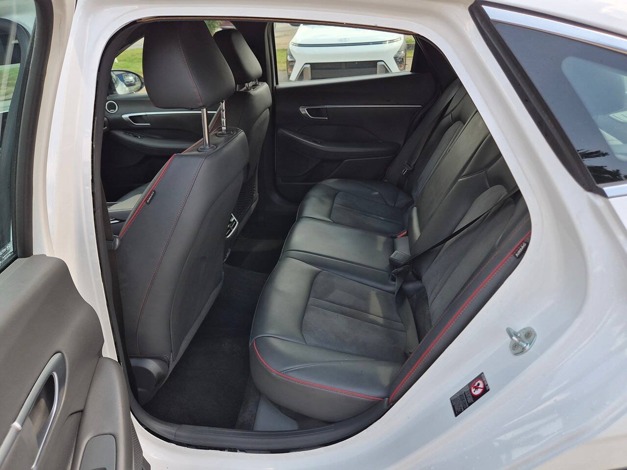 Used 2022 Hyundai Sonata SEL Plus w/ Preferred Accessory Package FWD image 13