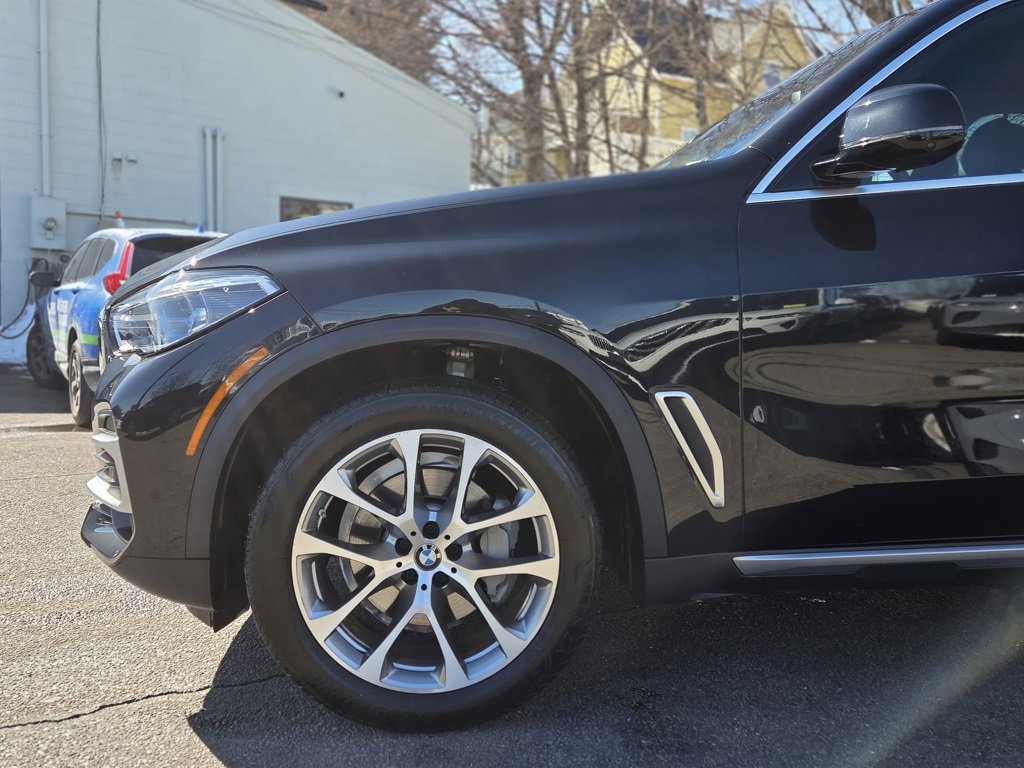Used 2023 BMW X5 xDrive40i w/ Executive Package image 10