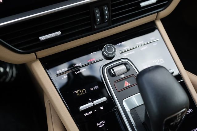 Used 2023 Porsche Cayenne image 19
