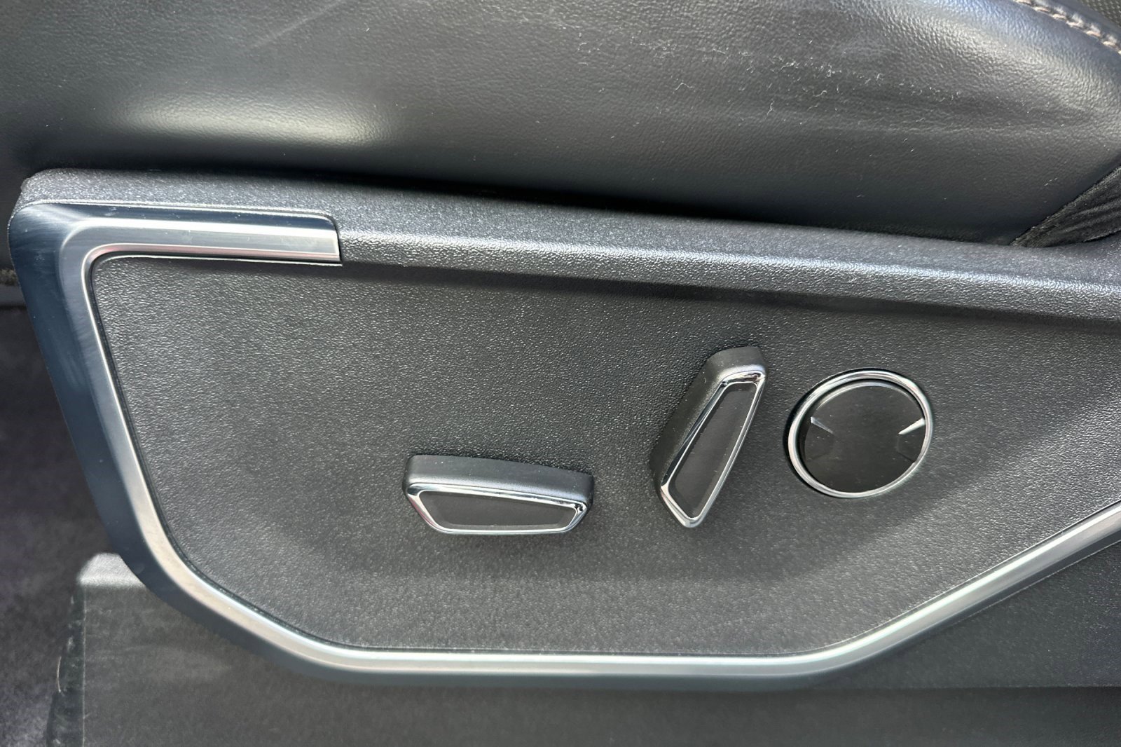 Used 2023 Ford F150 Raptor w/ Raptor Carbon Fiber Package image 14