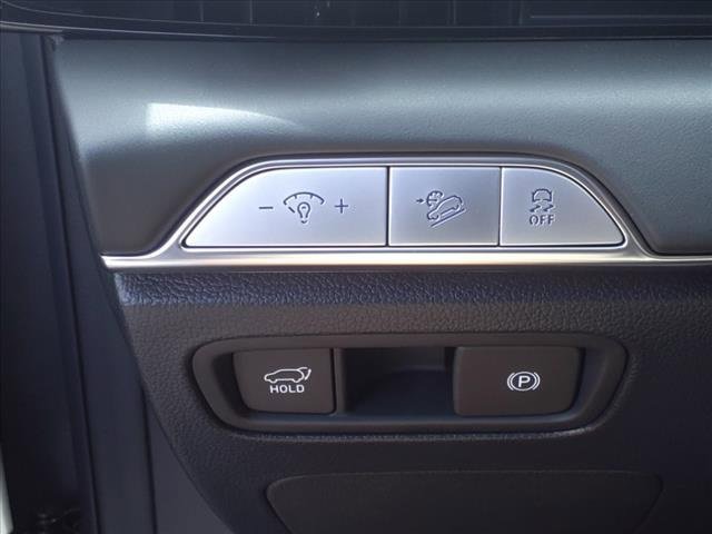 Used 2025 Genesis GV80 2.5T image 7