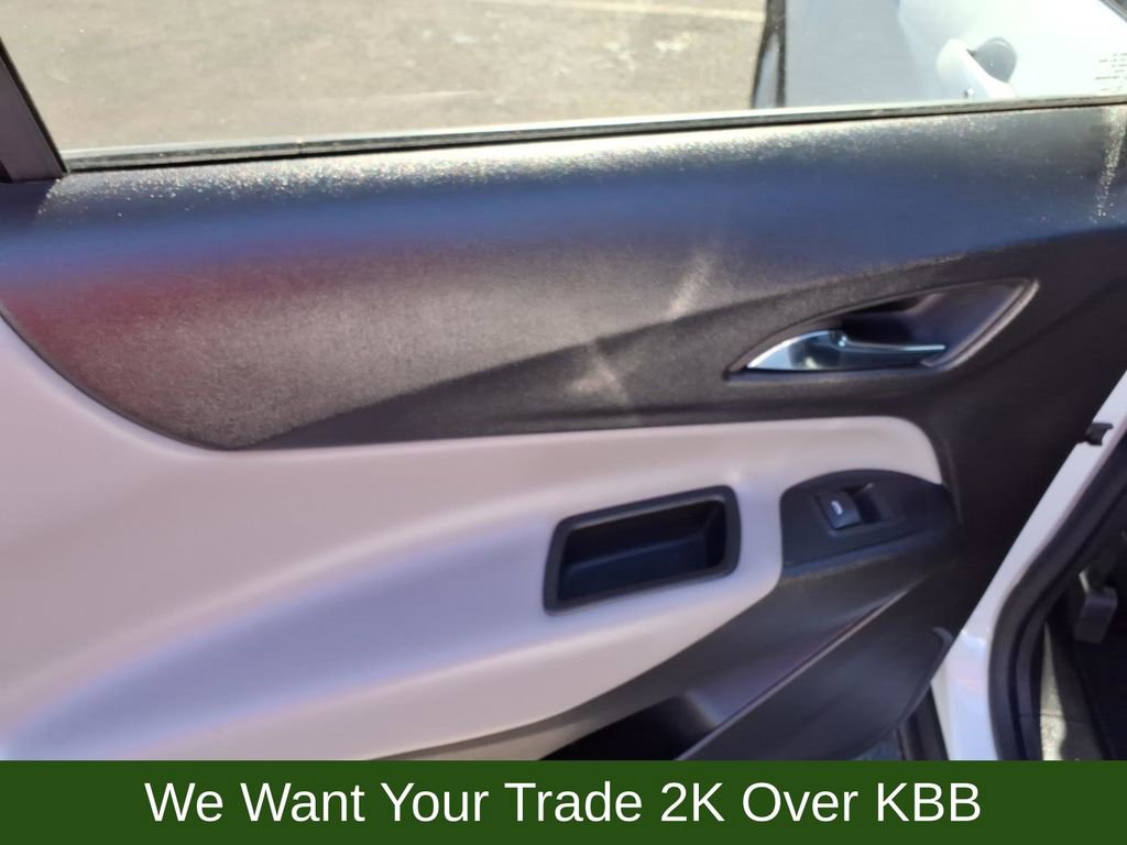 Used 2023 Chevrolet Equinox LT w/ Driver Convenience Package image 22