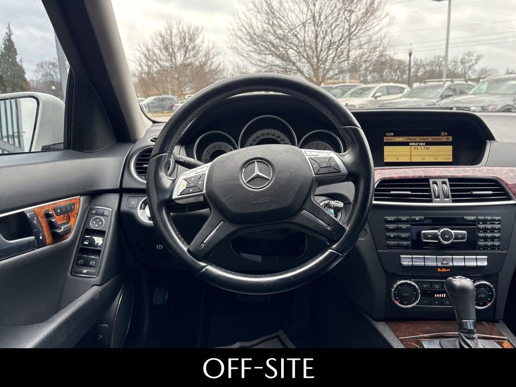 Used 2012 Mercedes-Benz C 250 Sedan image 19