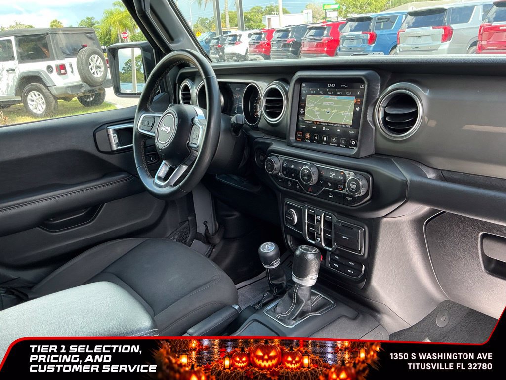 Used 2023 Jeep Wrangler Unlimited Sahara w/ Cold Weather Group AWD/4WD image 15