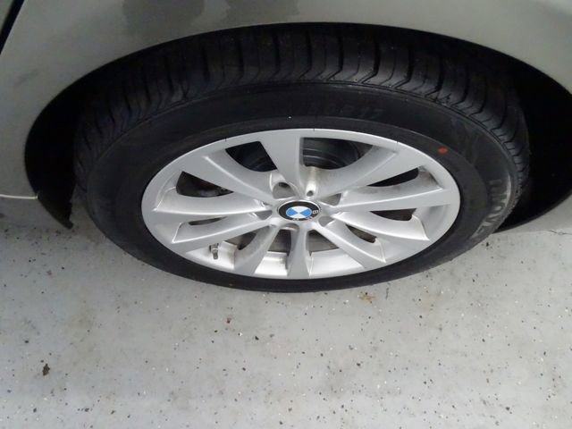 Used 2018 BMW 320i xDrive Sedan w/ Convenience Package image 28