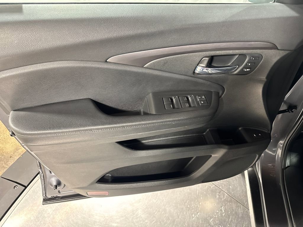 Certified 2022 Honda Pilot Special Edition image 25