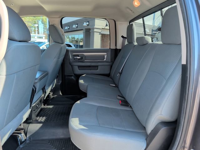 Used 2019 RAM 1500 Classic SLT image 28