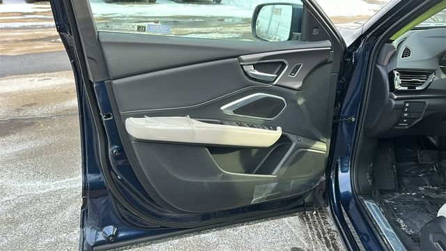 New 2026 Acura RDX SH-AWD image 8