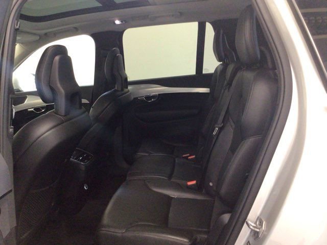 Used 2016 Volvo XC90 T6 Momentum w/ Vision Package image 13