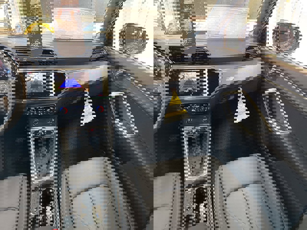 New 2025 Audi Q3 2.0T Premium image 47