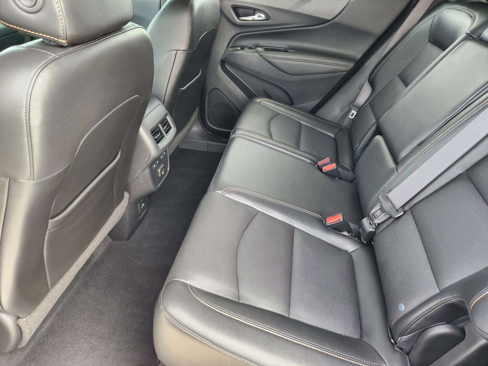 Used 2021 Chevrolet Equinox Premier FWD image 13