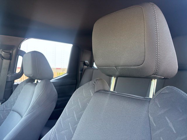 Used 2025 Toyota Tacoma SR5 AWD/4WD image 9