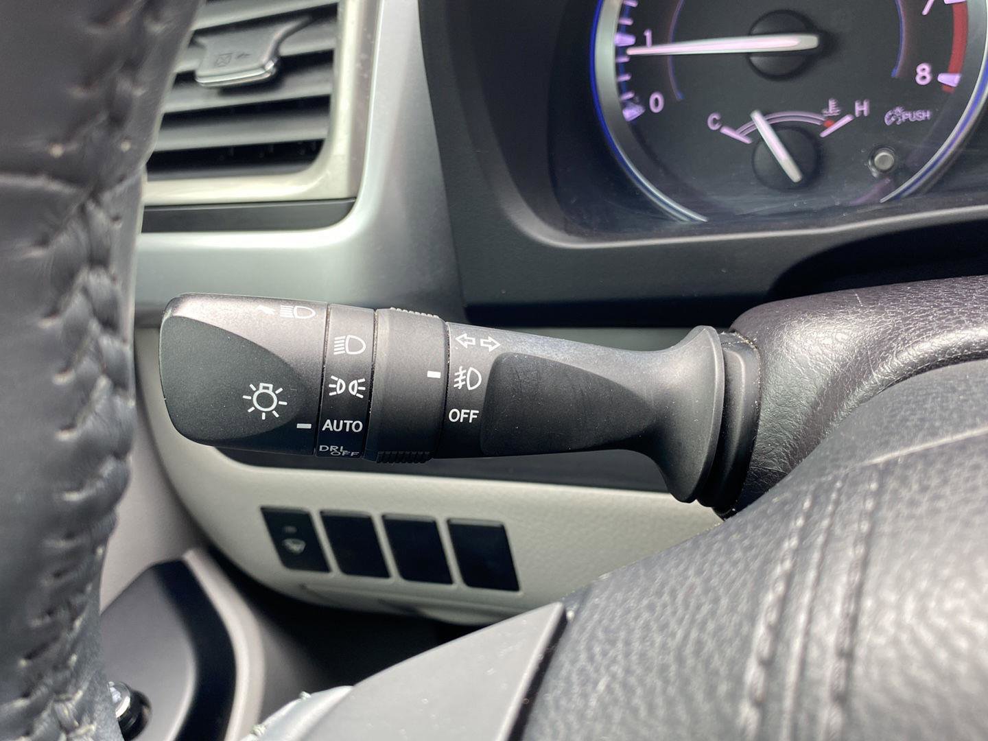 Used 2016 Toyota Highlander Plus FWD image 22