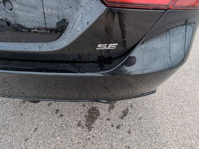 Certified 2024 Toyota Camry SE image 6