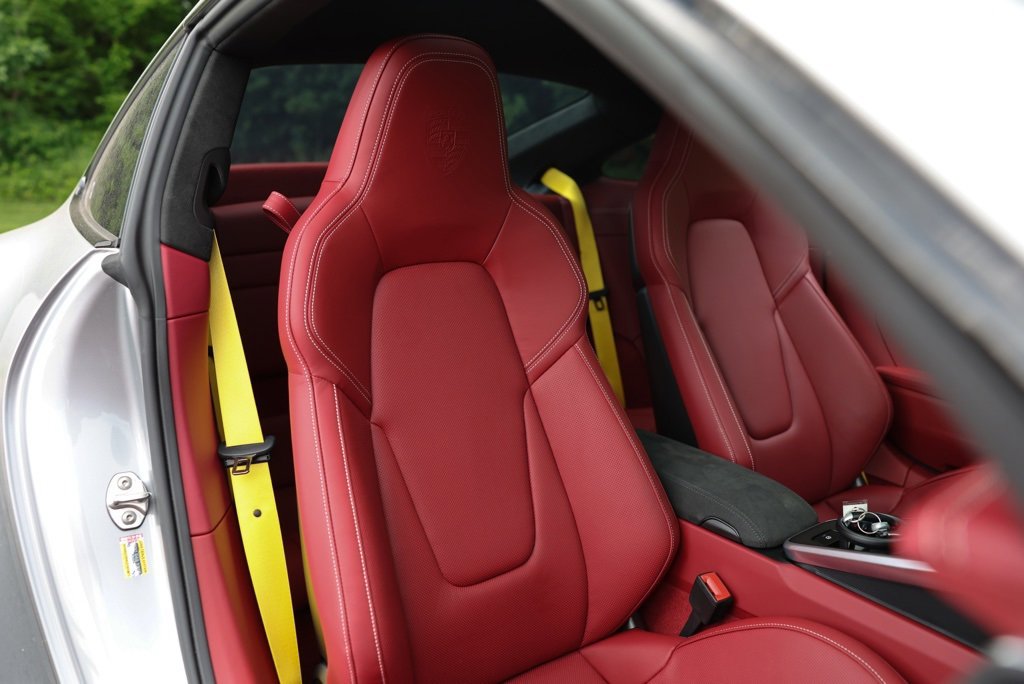 Used 2024 Porsche 911 Carrera w/ Premium Package image 30