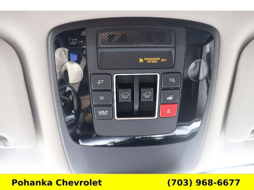 Used 2024 Kia Carnival SX Prestige FWD image 19