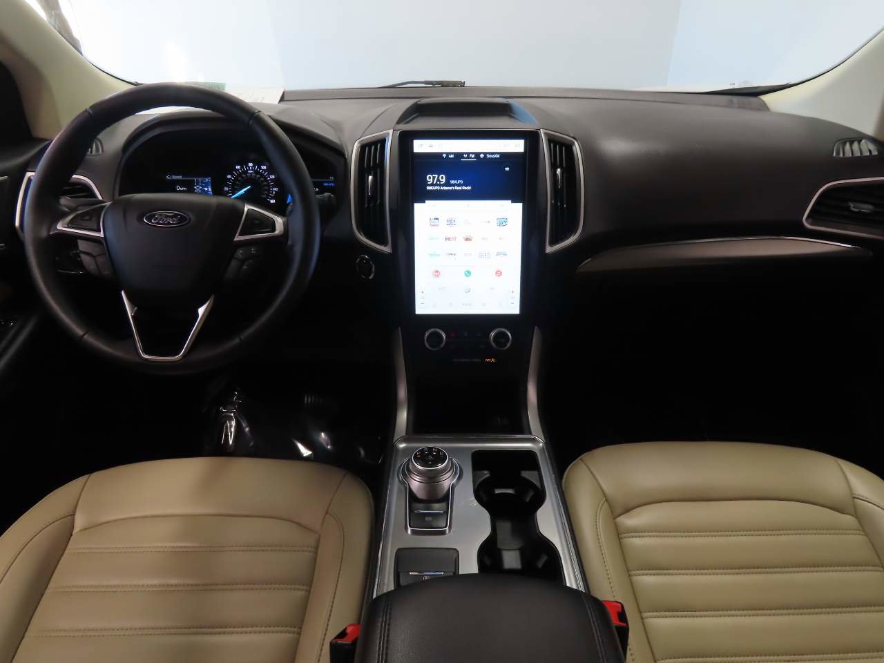 Used 2022 Ford Edge SEL w/ Convenience Package image 15