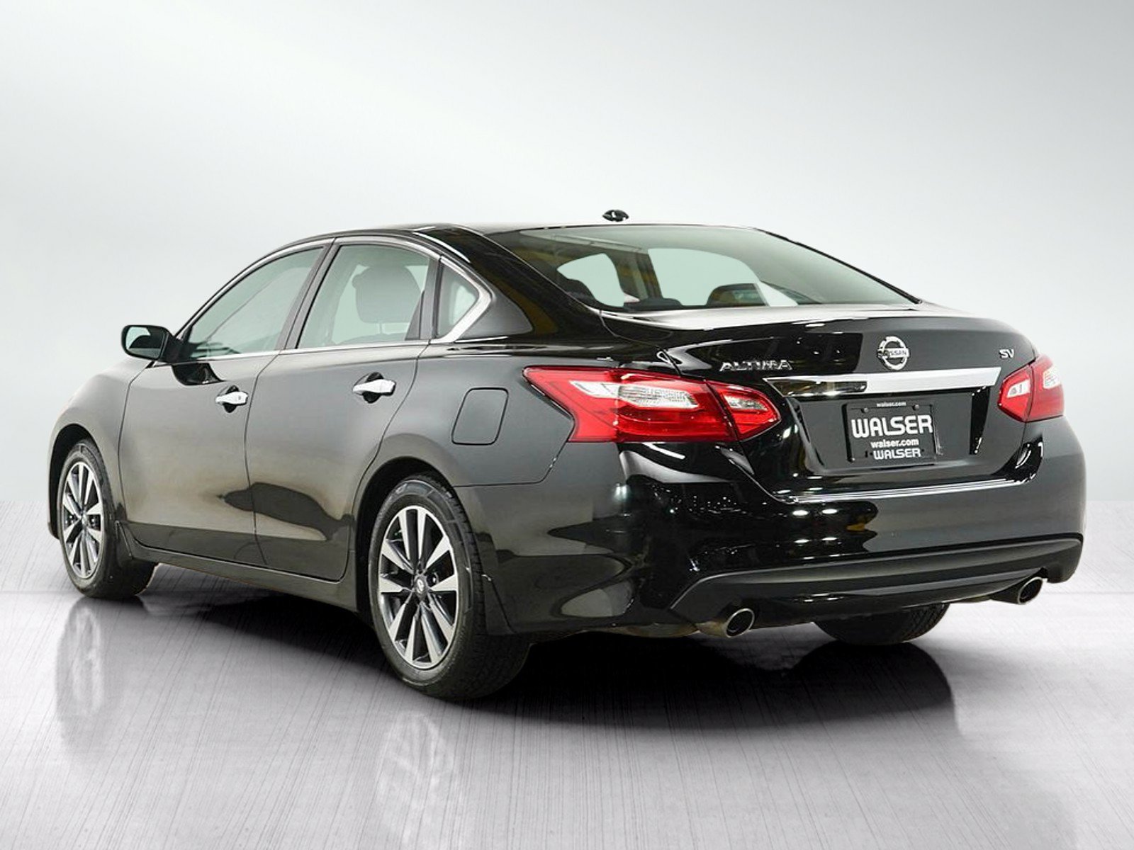 Used 2017 Nissan Altima 2.5 SV FWD image 3