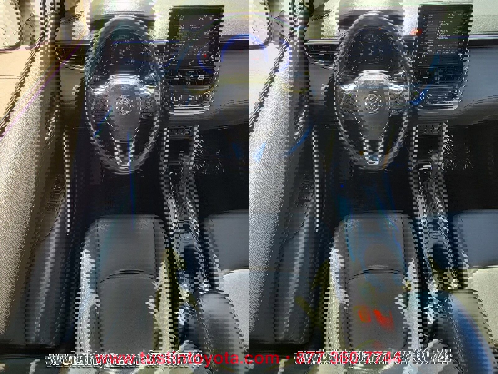 Certified 2022 Toyota Corolla Cross XLE w/ Convenience Package image 12