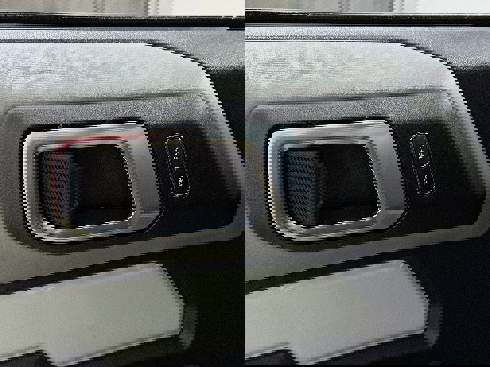 Used 2022 Ford Bronco Badlands image 19