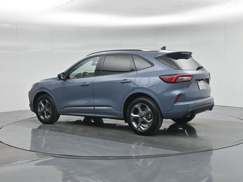 Used 2024 Ford Escape ST-Line w/ Equipment Group 301A image 7