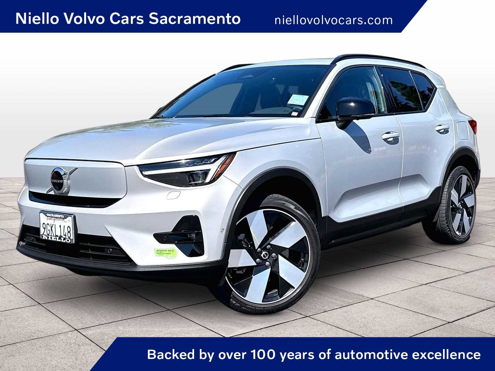 Used 2023 Volvo XC40 Recharge Ultimate AWD/4WD image 1