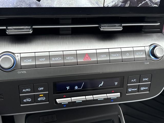 Used 2025 Hyundai Kona Limited image 17