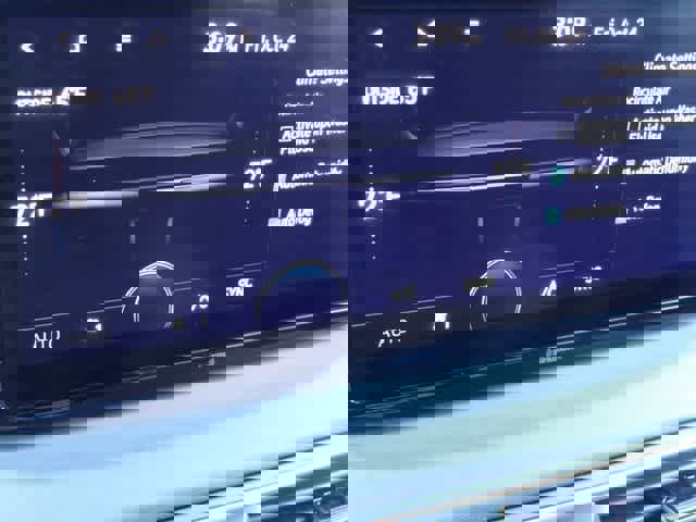 Used 2023 Hyundai Santa Fe SEL image 28