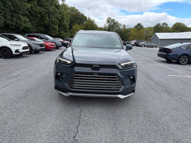 Used 2025 Toyota Grand Highlander AWD Hybrid image 2