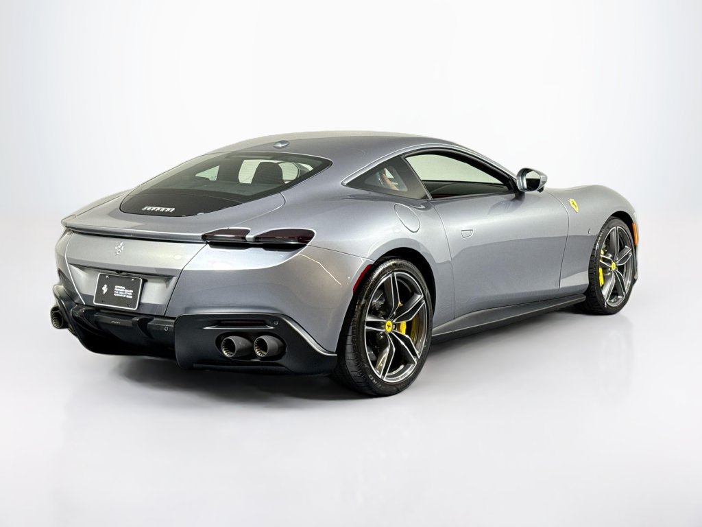 Certified 2022 Ferrari Roma RWD image 9