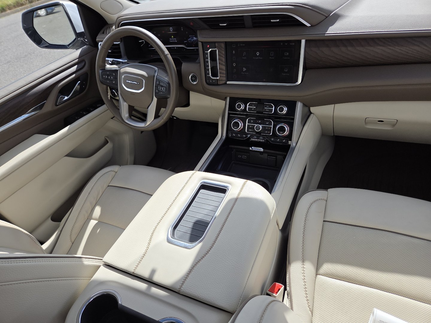 Used 2024 GMC Yukon Denali AWD/4WD image 29