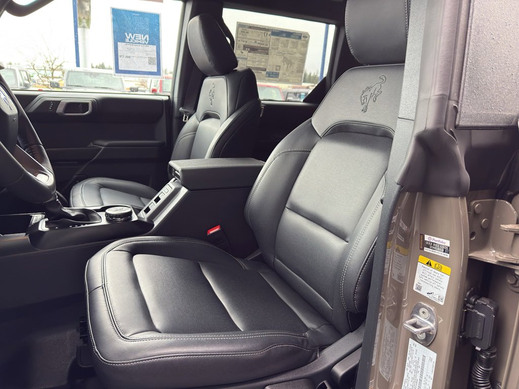 New 2026 Ford Bronco Badlands AWD/4WD image 14
