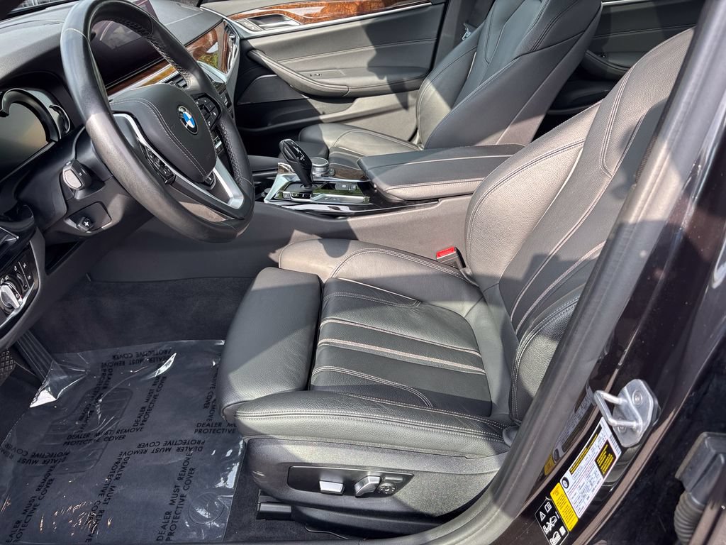 Used 2019 BMW 540i xDrive AWD/4WD image 17