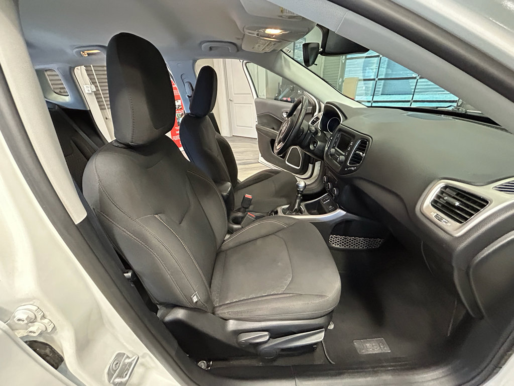 Used 2017 Jeep Compass Sport FWD image 35